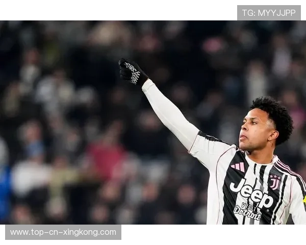 尤文快速推进极具穿透力，麦肯尼射门缺乏力量